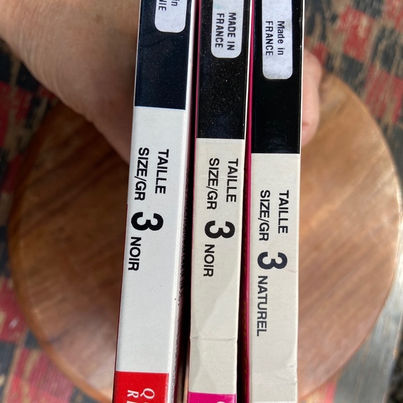 DIM Vintage hosiery Bundle. 3 pairs: 2 black, 1 naturel - Picture 8 of 15